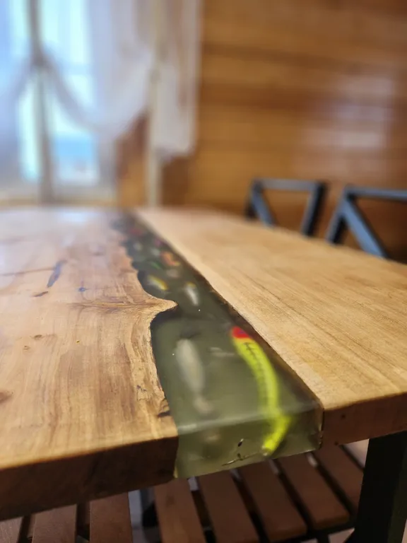 Коттедж у реки