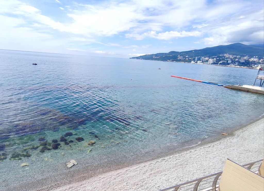 Апартамент большой площади с видом на море и паркоместом