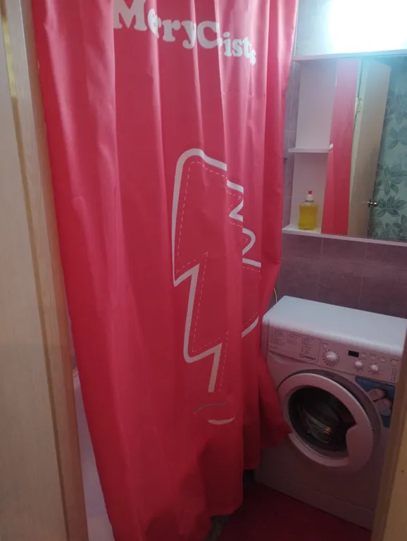 Горячая вода, тёплая уютная квартира в центре города 5 минут от трассы