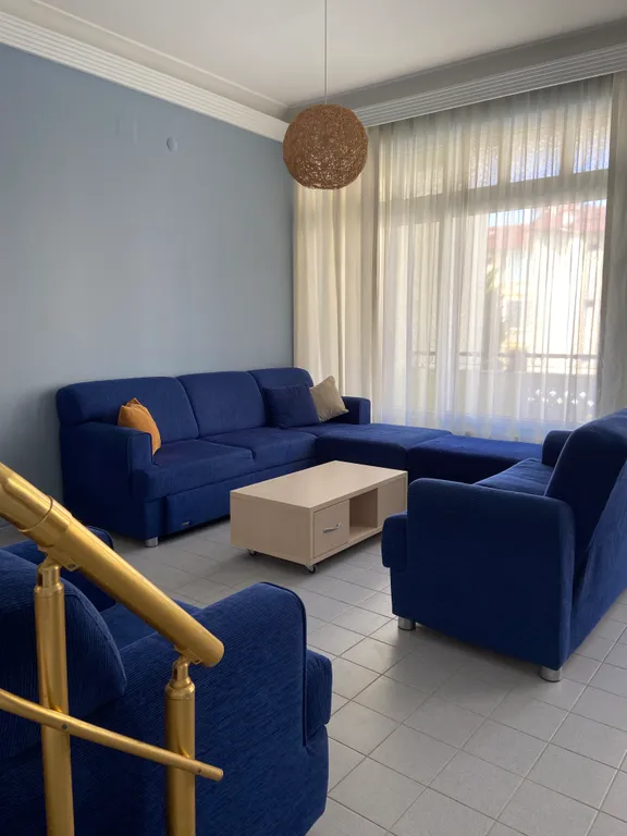 6-комнатный Дом