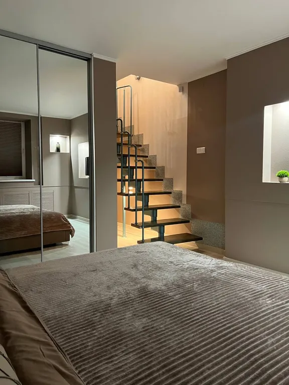 Апартаменты с необычной планировкой в самом центре города.