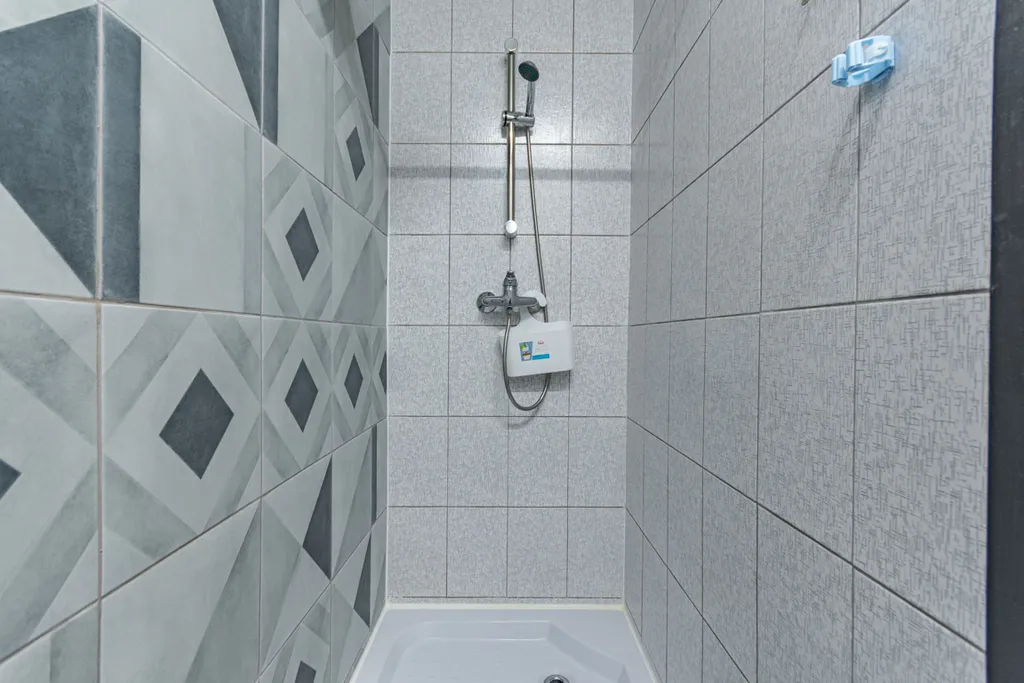 Дом с купелью и сауной, костровой зоной, мангалом и качелями