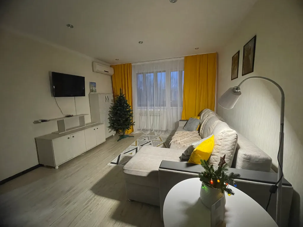 Просторная трешка в самом центре