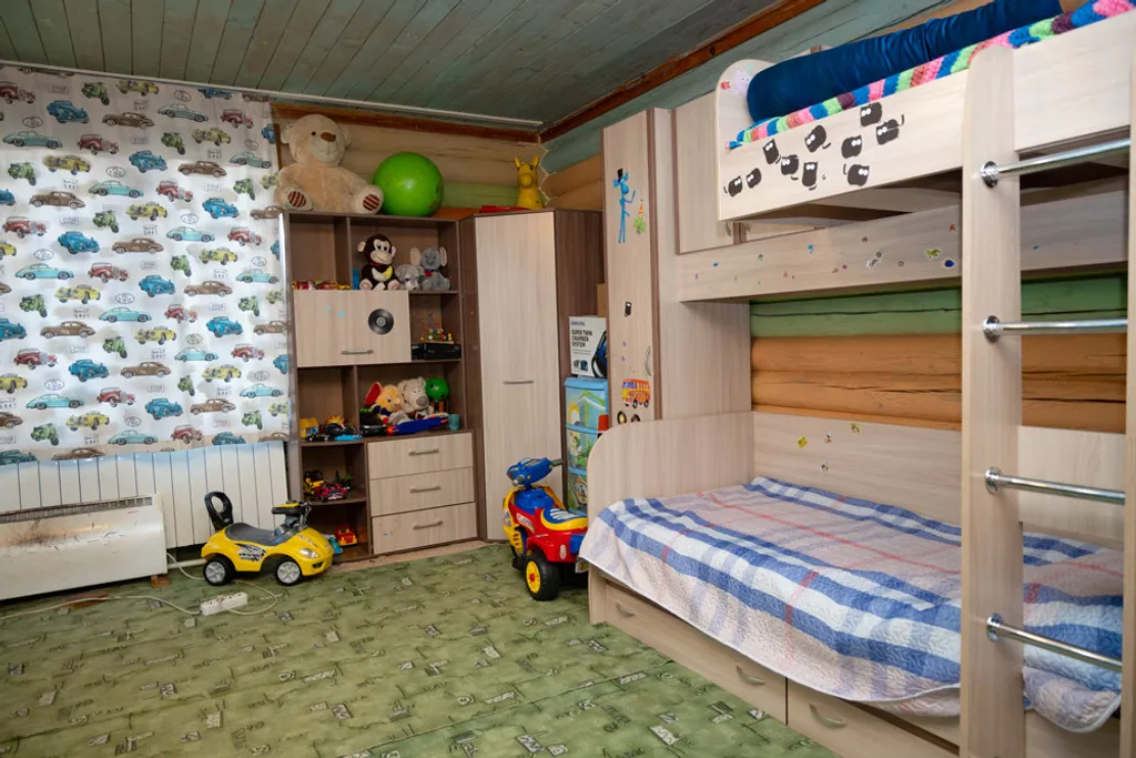 Уютный коттедж с террасой рядом с озером Парк кафе