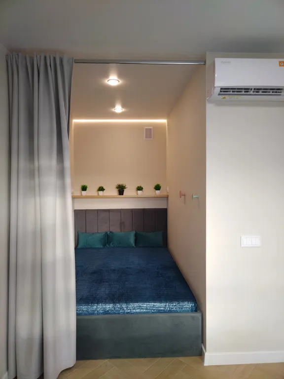 Уютная студия в новом доме с современным ремонтом