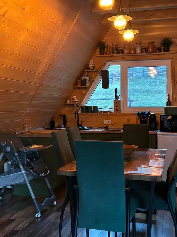 Уютный гостевой дом в Приэльбрусье с потрясающими видами на горы и лес