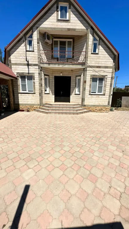 Коттедж Большой двухэтажный дом в черте города и недалеко от моря — аренда посуточно в Избербаш