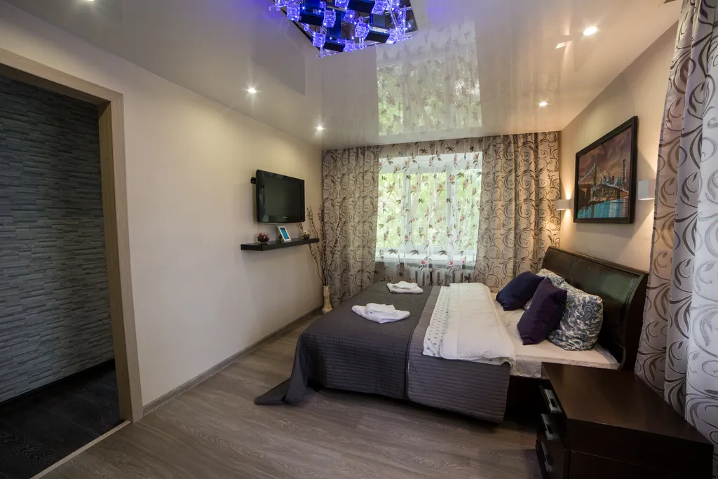 Квартира Квартира у жд вокзала в центре города — Омск