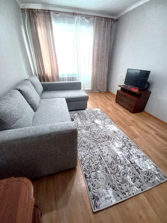 Уютная квартира рядом с СК "Кристалл"