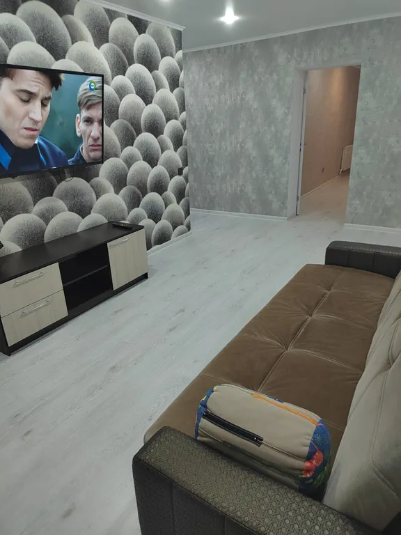 Шикарная двухкомнатная квартира с евроремонтом в тихом спальном районе