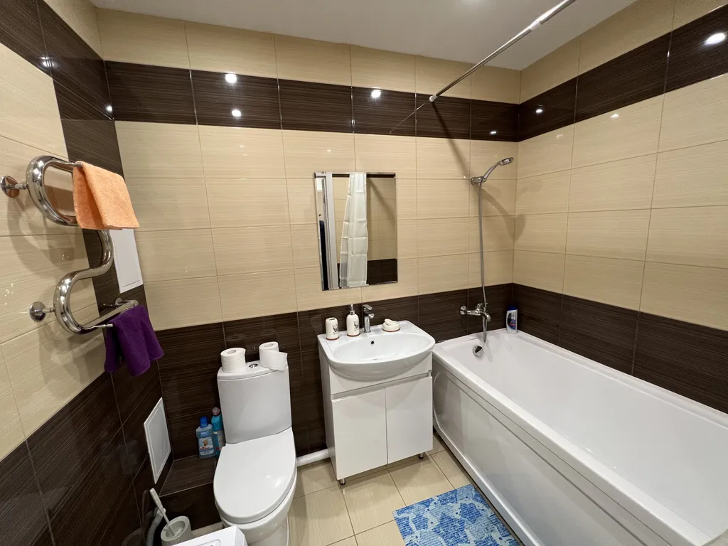 Евродвушка с прекрасным видом на поля и шоссе