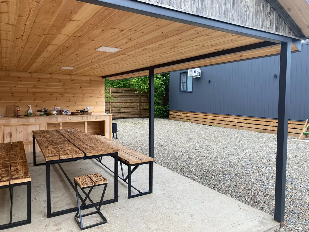 Коттедж Гостевой дом в предгорье реки Адыгеи — Веселый