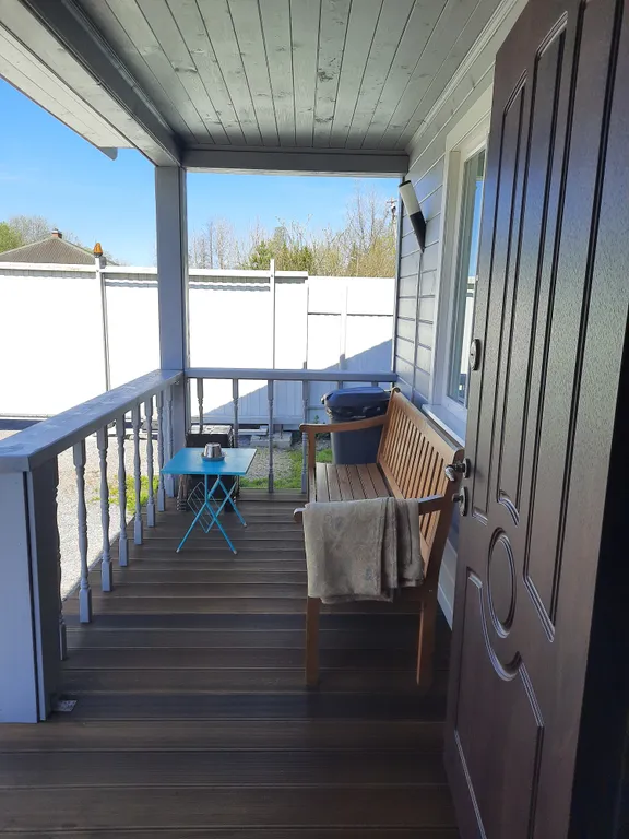 Дом на озере Вуокса с баней и беседкой