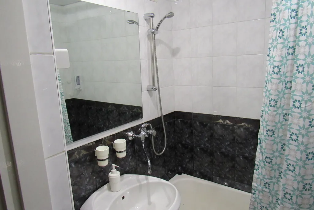 Апартамент у летнего сада с отдельным входом с улицы и террасой