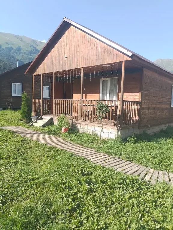 Коттедж Уютный коттедж с видом на горы — Архыз
