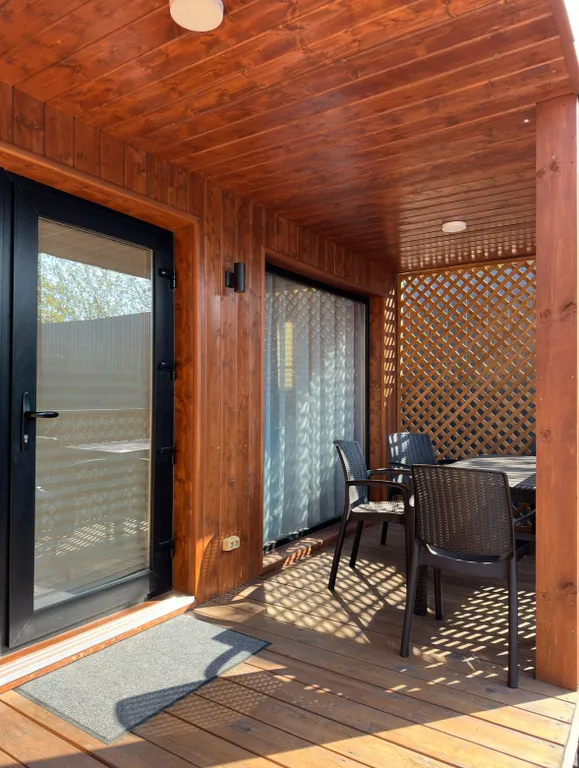 Уютный домик с парковкой