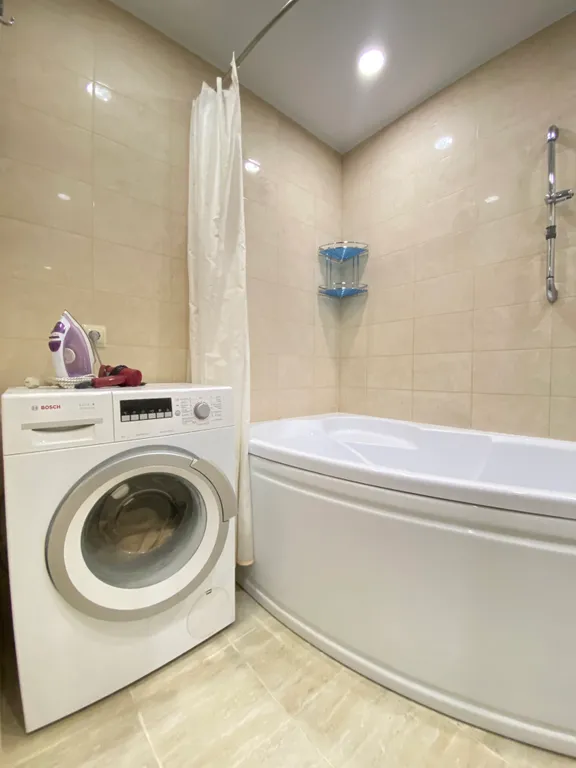 Евродвушка с футбольной атмосферой