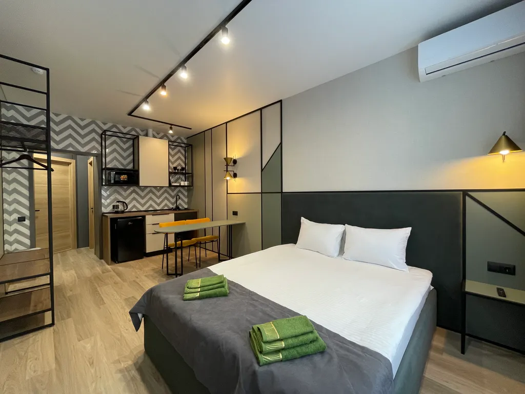 Hotels-Braun рядом с ТЦ Европа