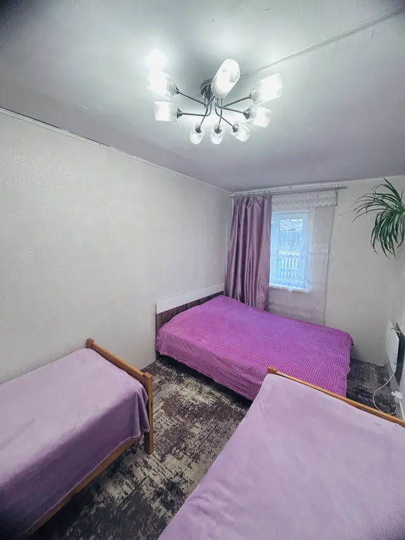 Теплый дом с двумя комнатами и кухней на компанию до 8 гостей