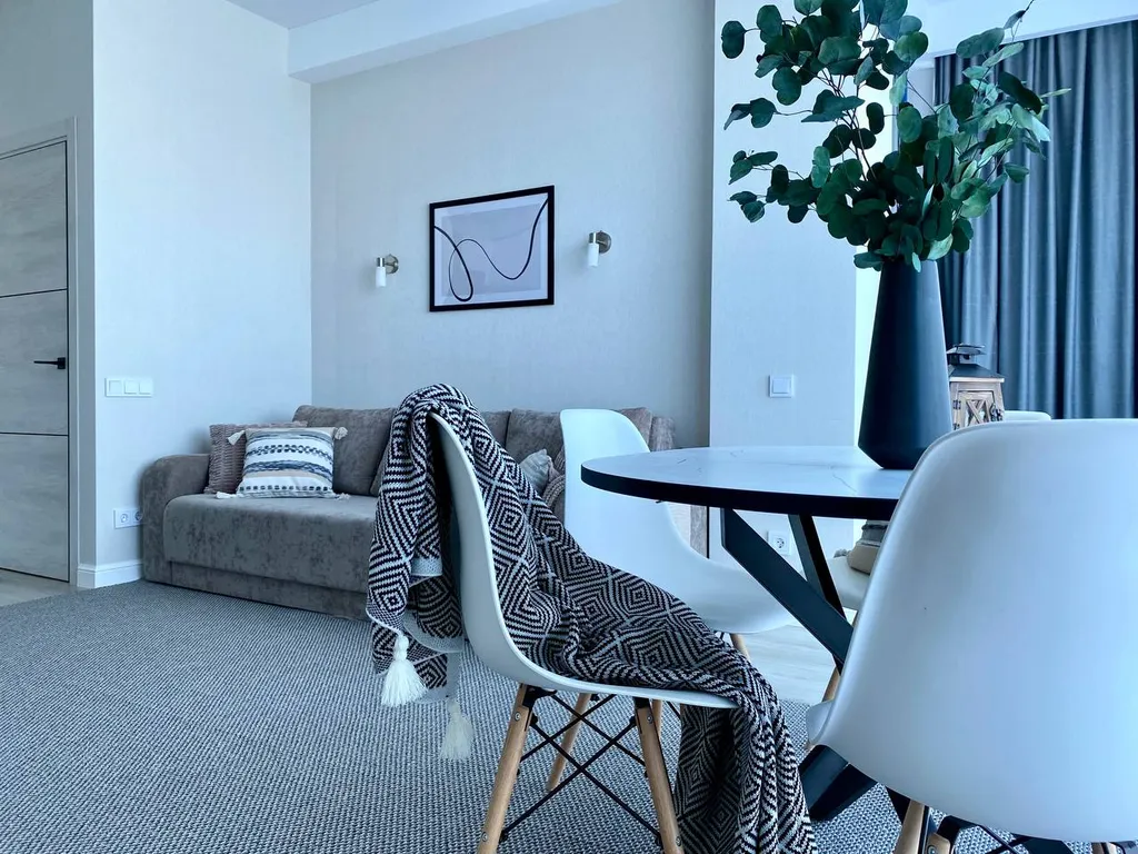 Евро-двухкомнатные апартаменты в ЖК Ришелье Шато с бассейном