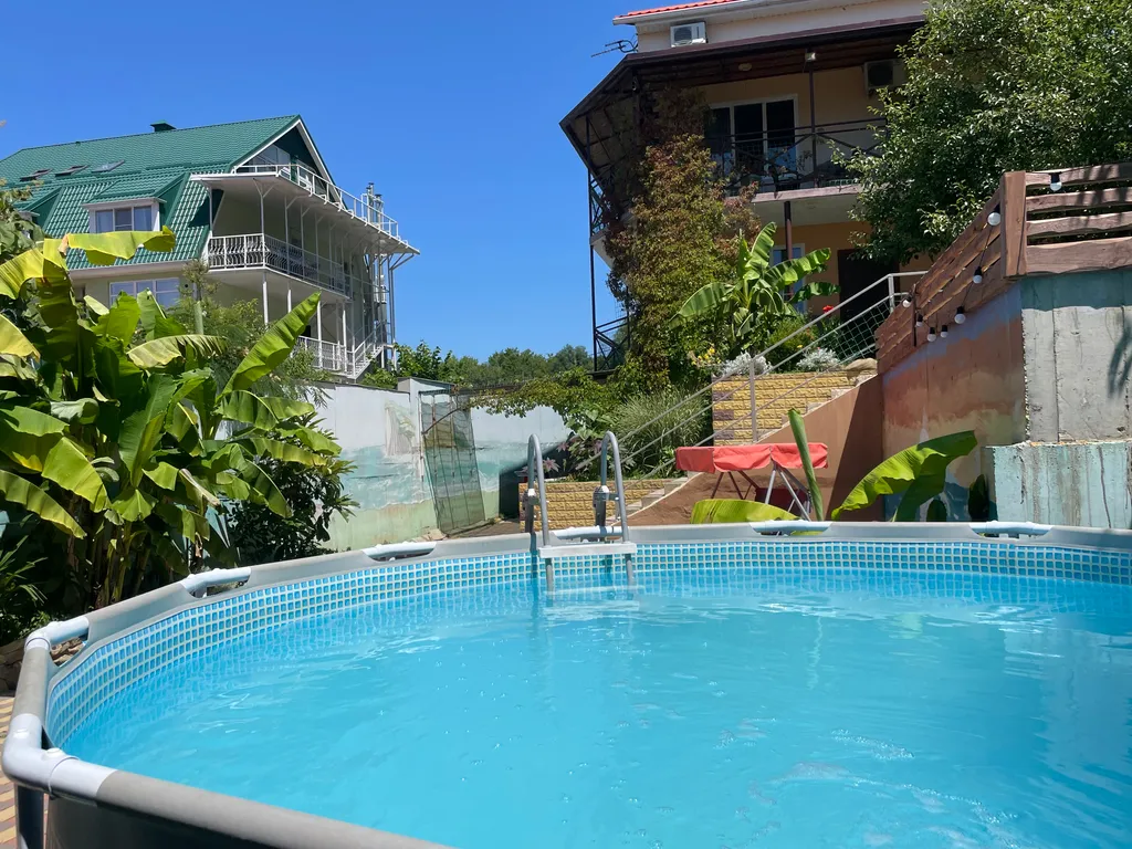 Комната с кухней