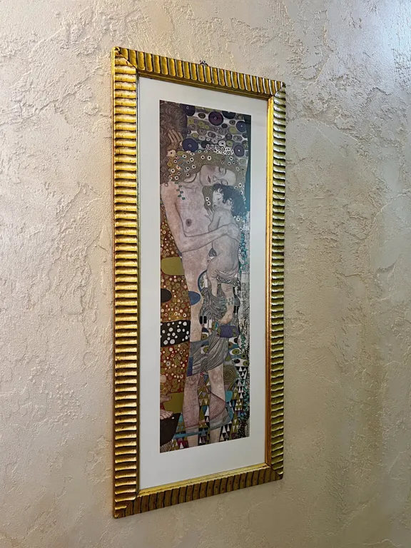 Красивая большая двухкомнатная квартира в микрорайоне Красный Камень