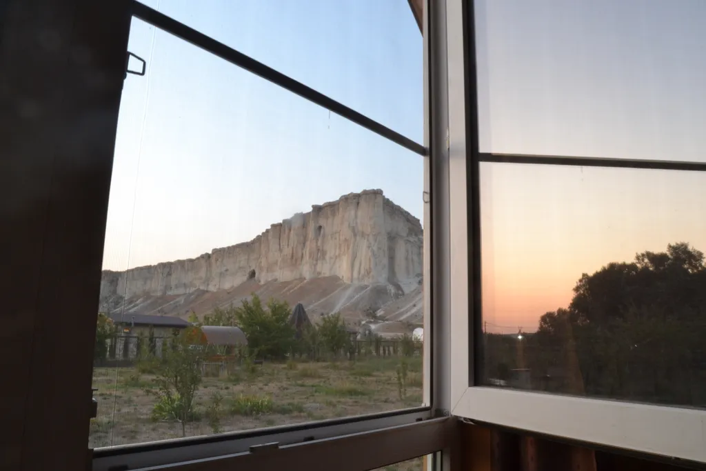 Коттедж у Белой Скалы с беседкой