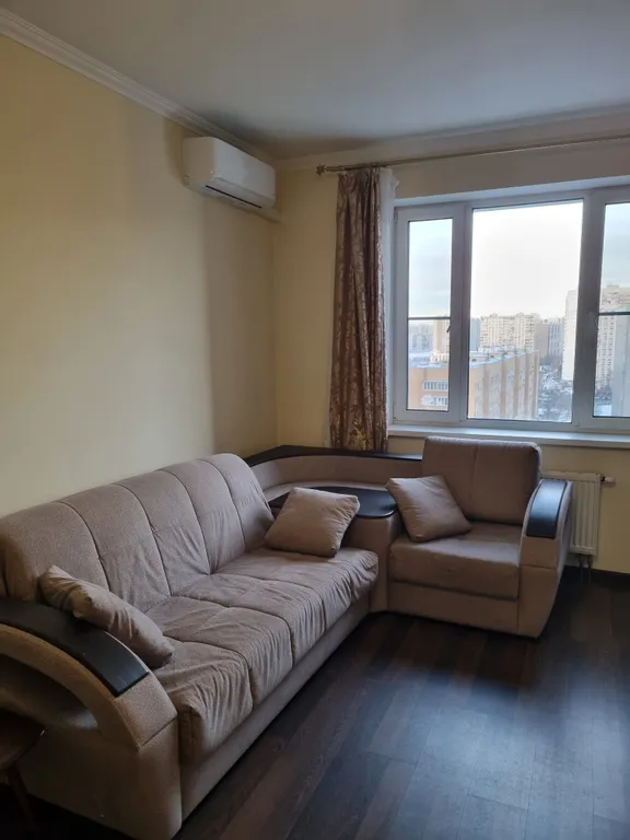 Квартира Квартира Большая трешка в двух минутах от метро — Москва