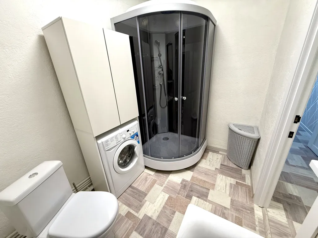 Отличная трехкомнатная квартира в центре