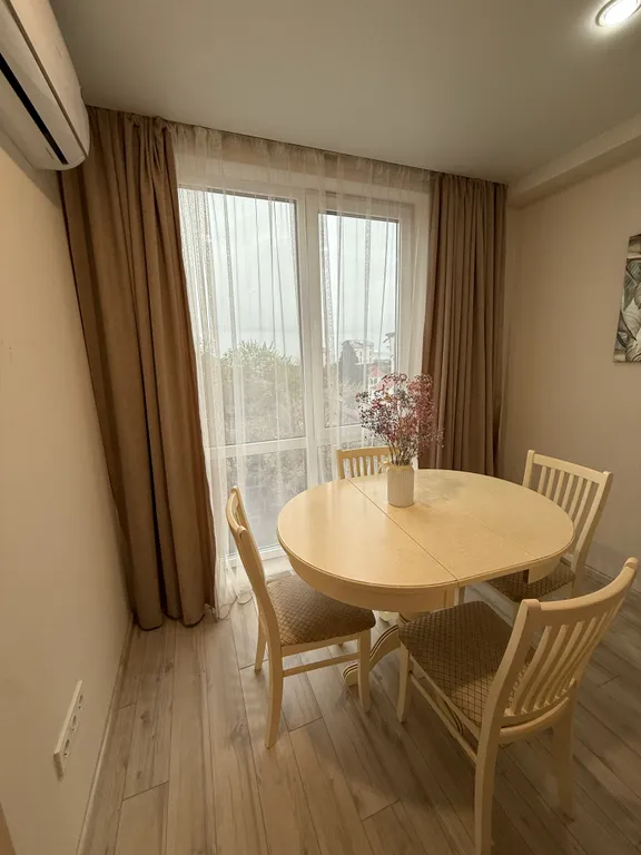 Квартира у моря с бассейном