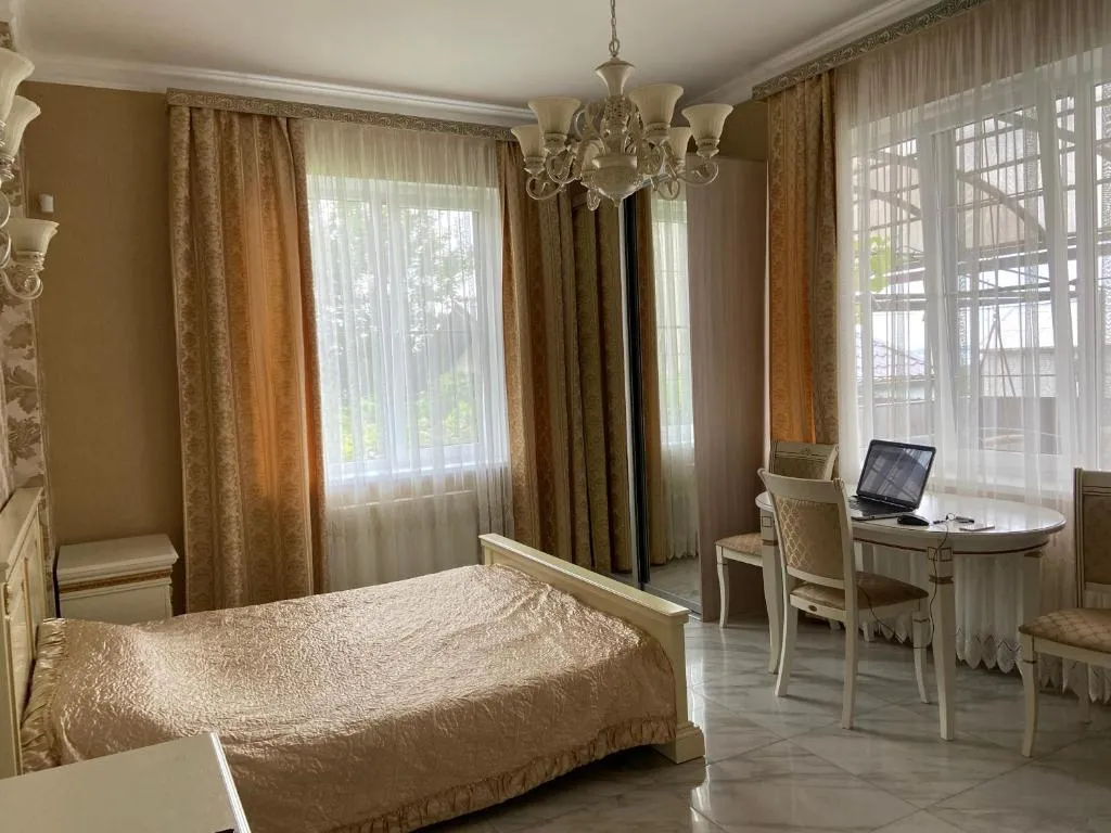 Квартира Апартаменты с личной террасой и кухней для семьи из 4 человек — аренда посуточно в Геленджик