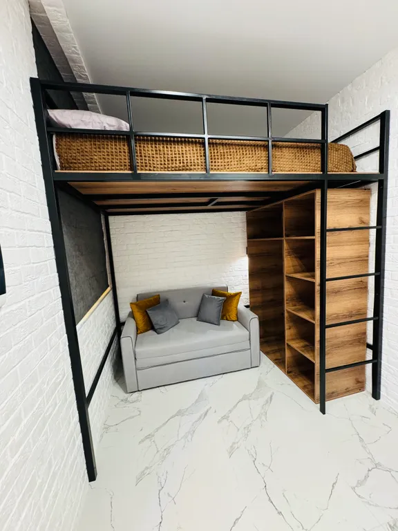 Уютная мини-студия с дизайнерским ремонтом в центре