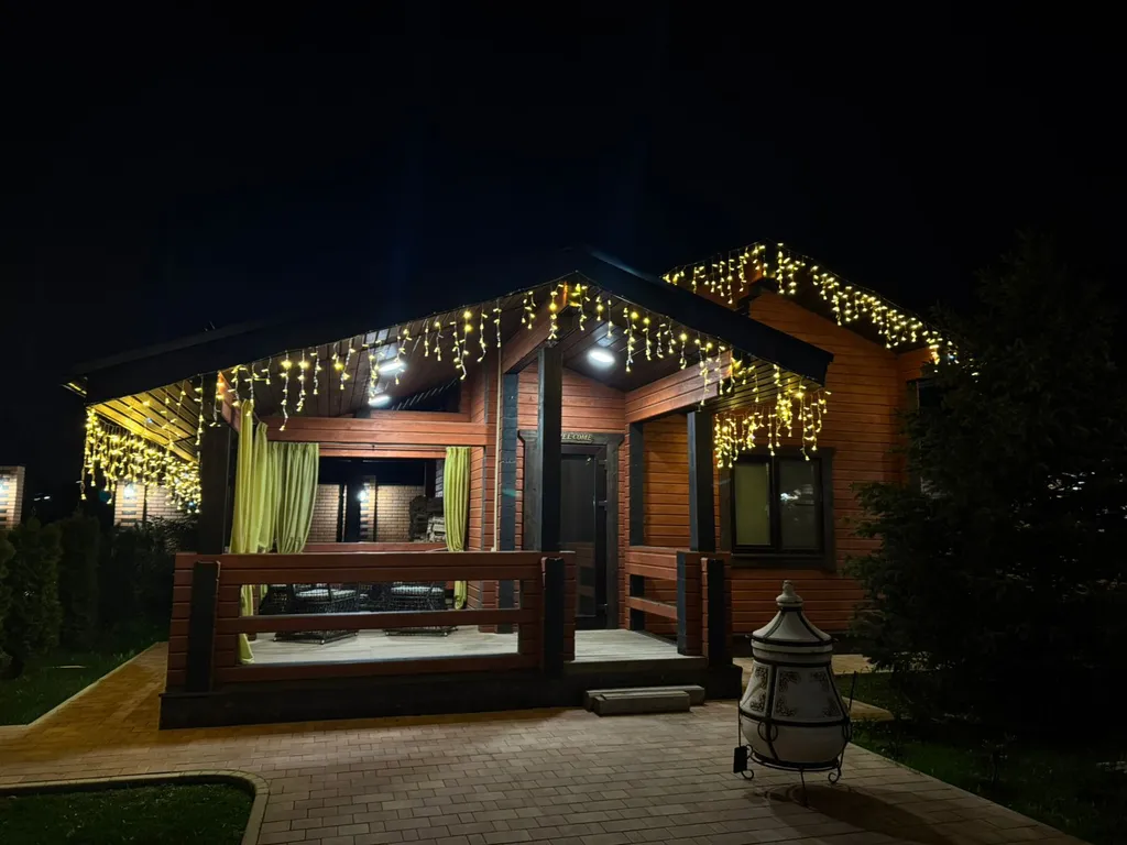 Уютный загородный дом из бруса с баней и чаном на дровах