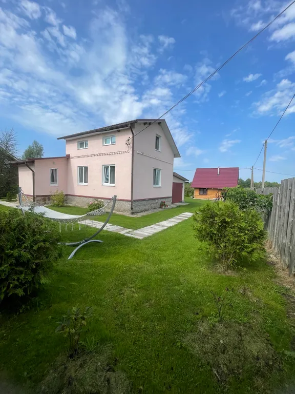 Обустроенная усадьба с камином на Нарочи