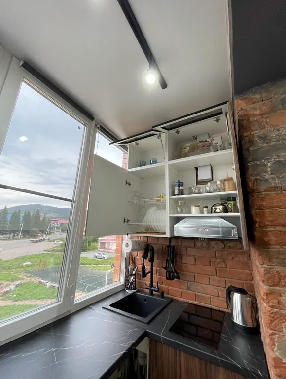 Апартамент с дизайнерским ремонтом, с видом на горы