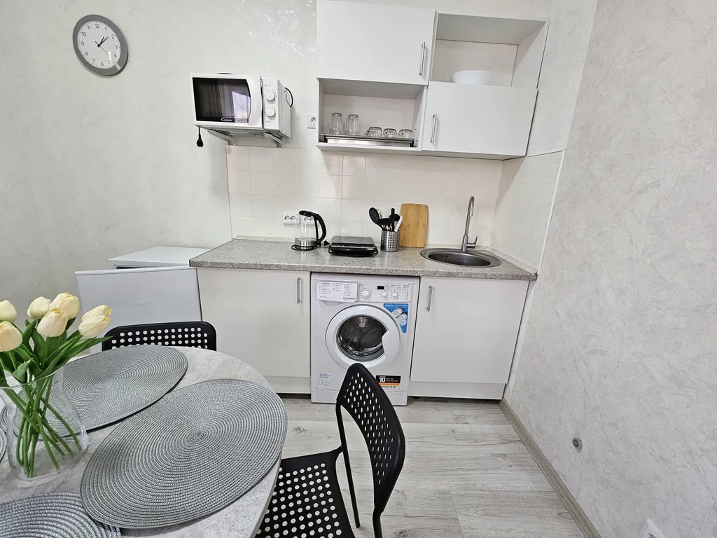 Квартира Квартира Просторная студия 40м на озере в центре Горячего ключа — Горячий Ключ