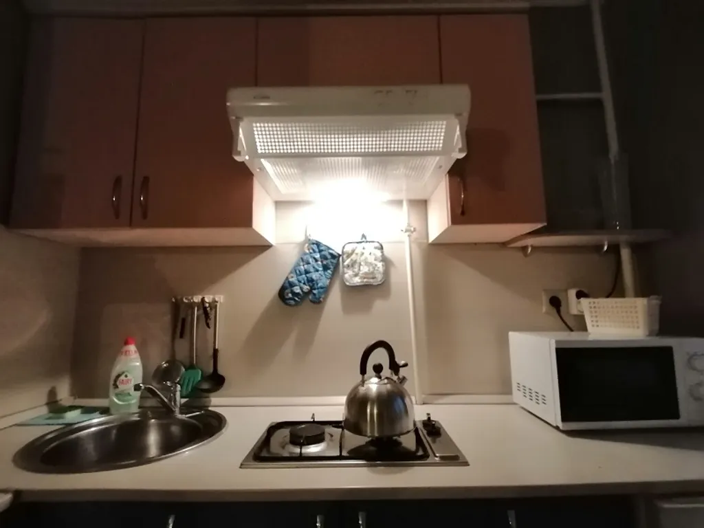 Ж. Д. Вокзал, к-тр галактика, центр города.