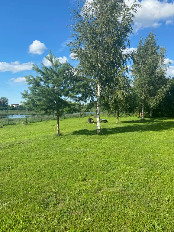 Дом с баней на берегу озера