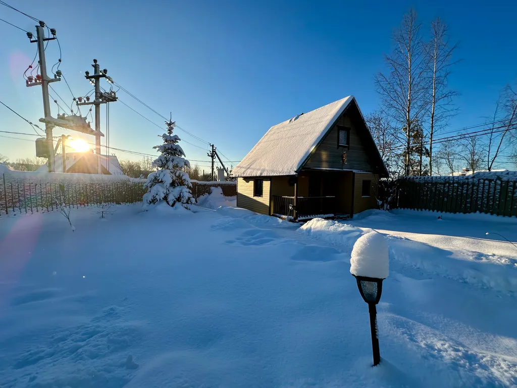 Коттедж Дом у озера и леса — Снегиревка