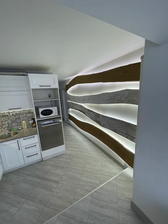 Уютная двушка в центре с отдельными изолированными спальнями