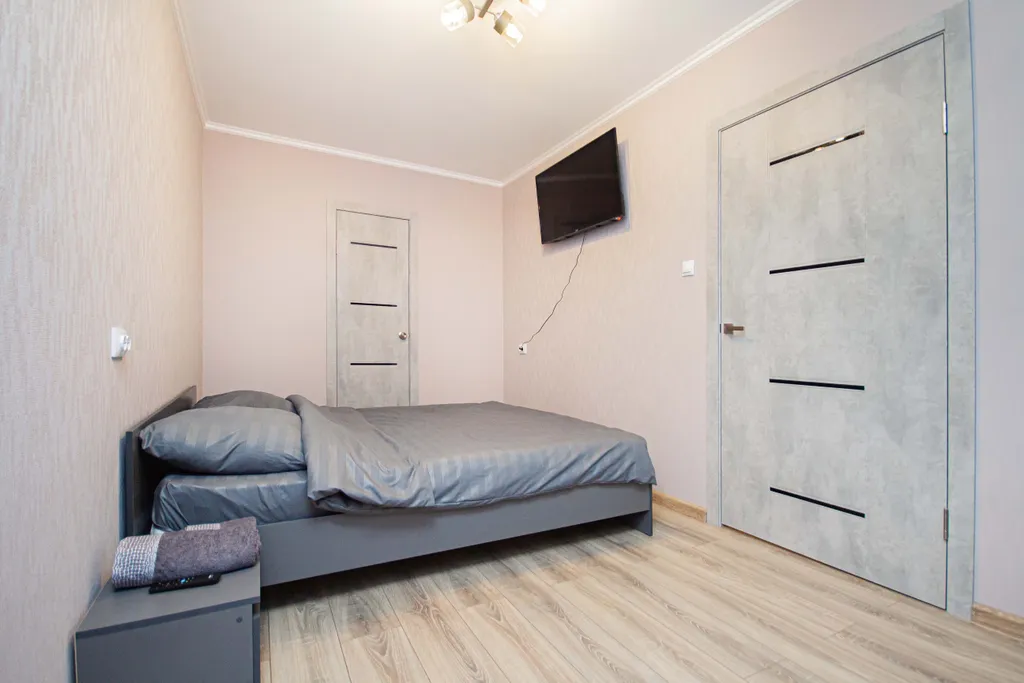 2-к. квартира, 42 м², 3 кровати