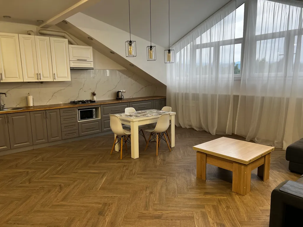 Квартира с видом на горы Кавказского хребта