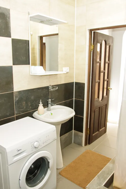 Коттедж Дом отдыха Casa-Colina с видом на море и горы — Сухум