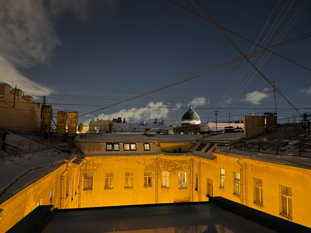 Квартира Синяя vip комната на мансарде — Санкт-Петербург