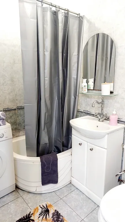 Уютная 2 к- квартира возле Ледового дворца