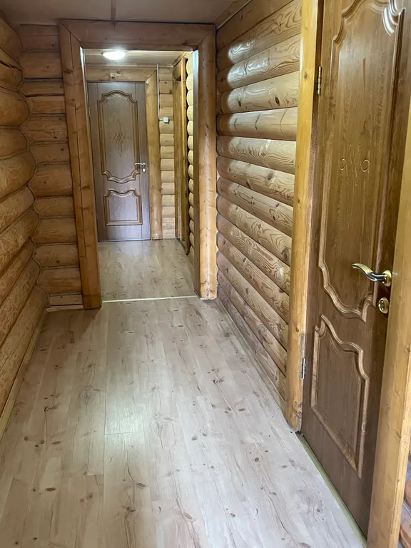 База отдыха Заполек. Коттедж с видом на озеро Селигер.