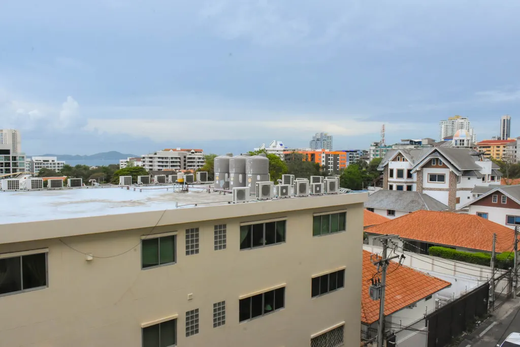 Комфортная квартира с видом на море. Быстрый интернет. Район-Пратамнак