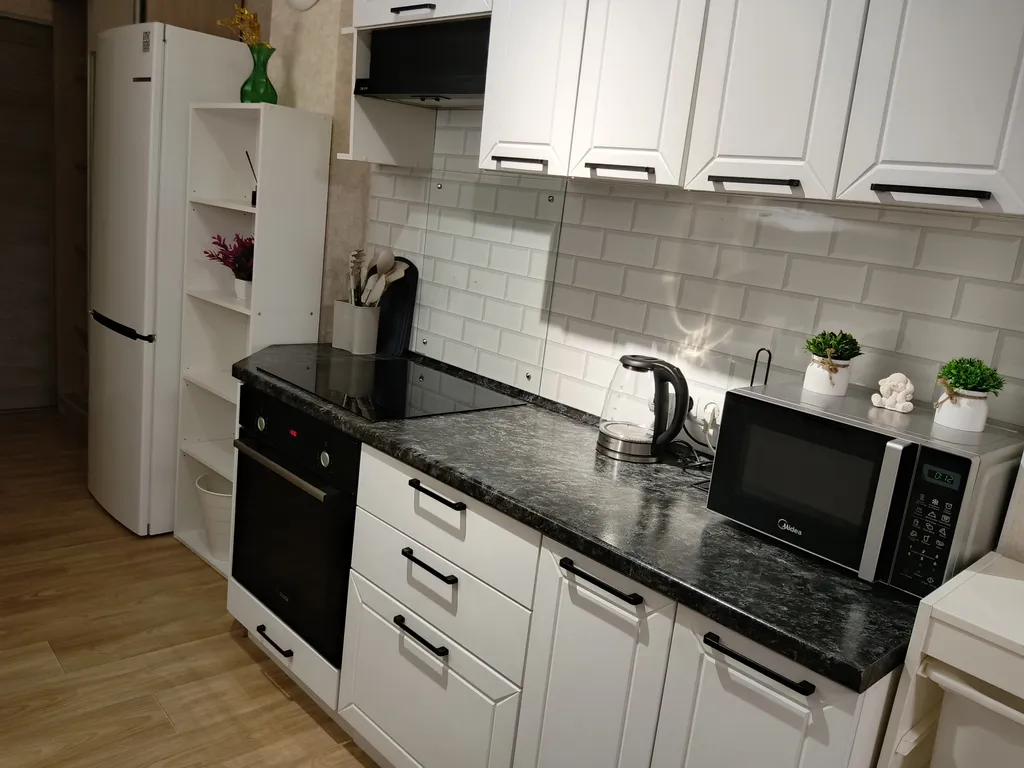 Уютные 2х комнатные апартаменты в новом доме с  видом на карьер "Мир"