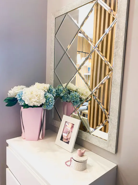 Дизайнерская студия рядом с МРНЦ Цыба