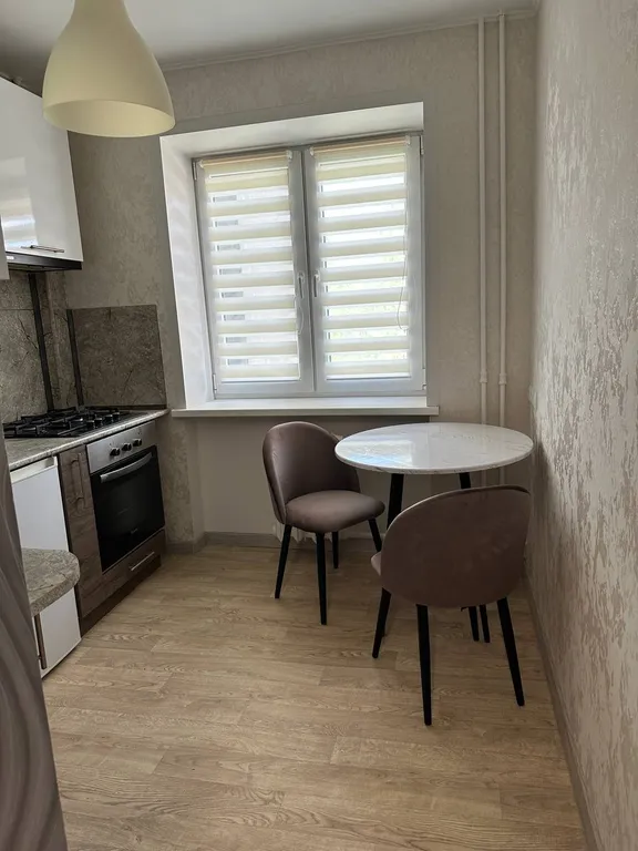 Двухкомнатная квартира Монро в центре